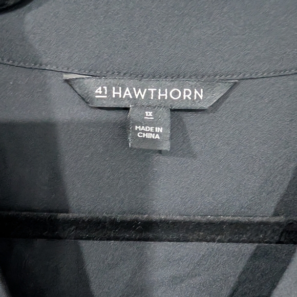 41 Hawthorn Black Sleeveless V-Neck Blouse in Size 1X - Picture 2 of 8